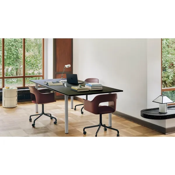 Layout 264 Dining Chair With Armrest & Swivel Grano Black/ Aluminum