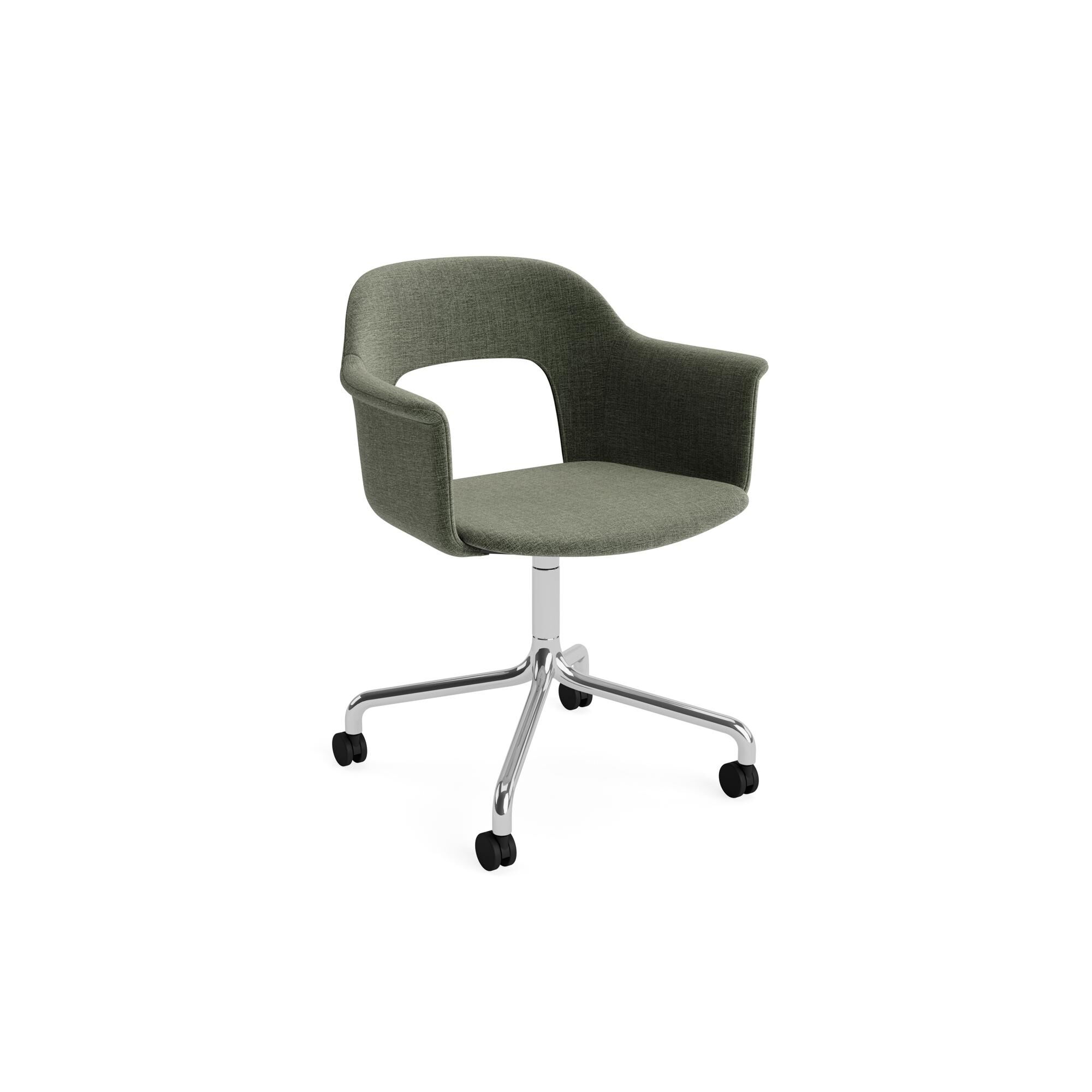 Layout 264 spisestol med armlener og svingbar overlapping 11/ Aluminium