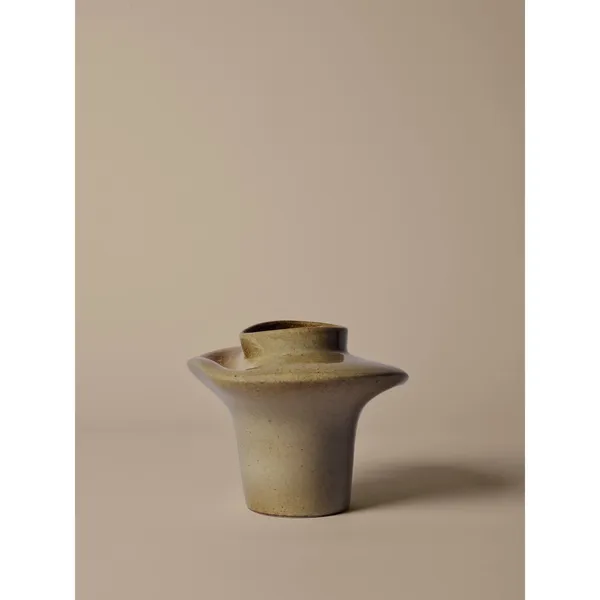 Evio Vase H22 Elm Green