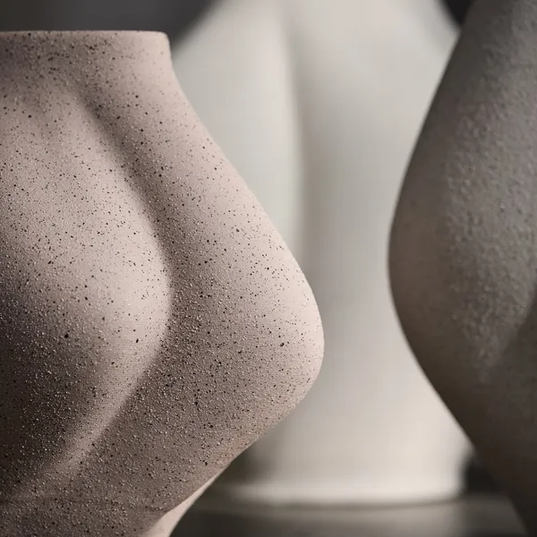 SALTARE Vase Ø13,8 Helltaupe