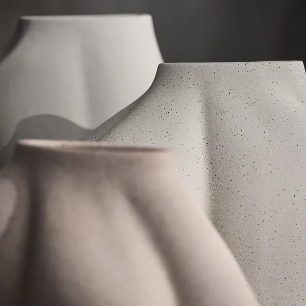 SALTARE Vase Ø13,8 Helltaupe