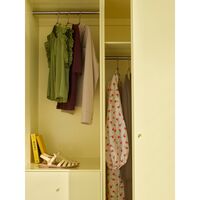 Selection Kleiderschrank III mit Sockel 150-Vanille