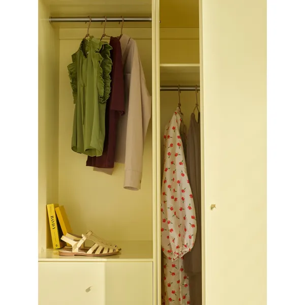 Selection Kleding III Garderobe met Sokkel 166-Acacia