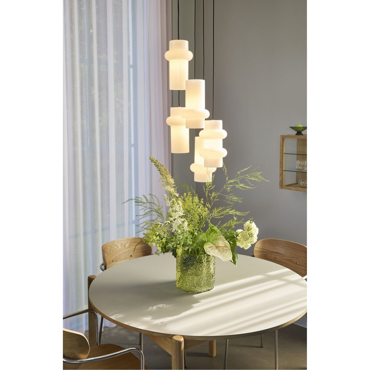 Pilule Up Pendant Matt White