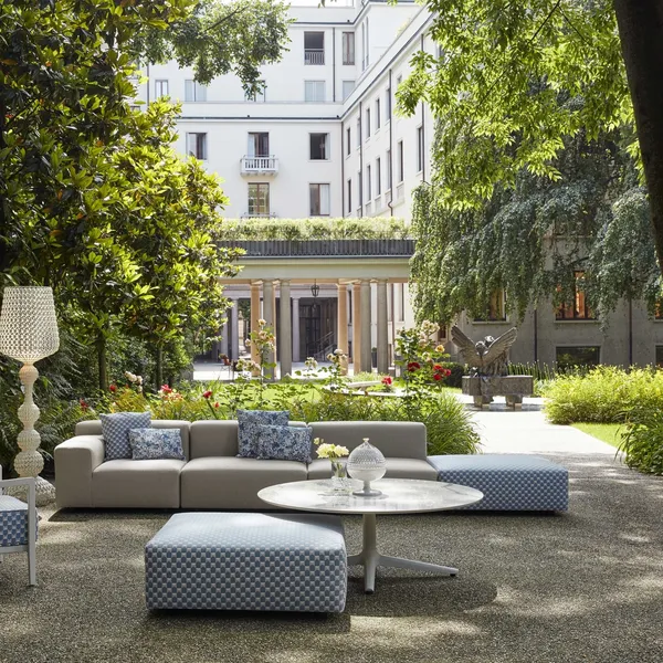 CARA MAT Outdoor Armchair Black/ Dove Grey Black