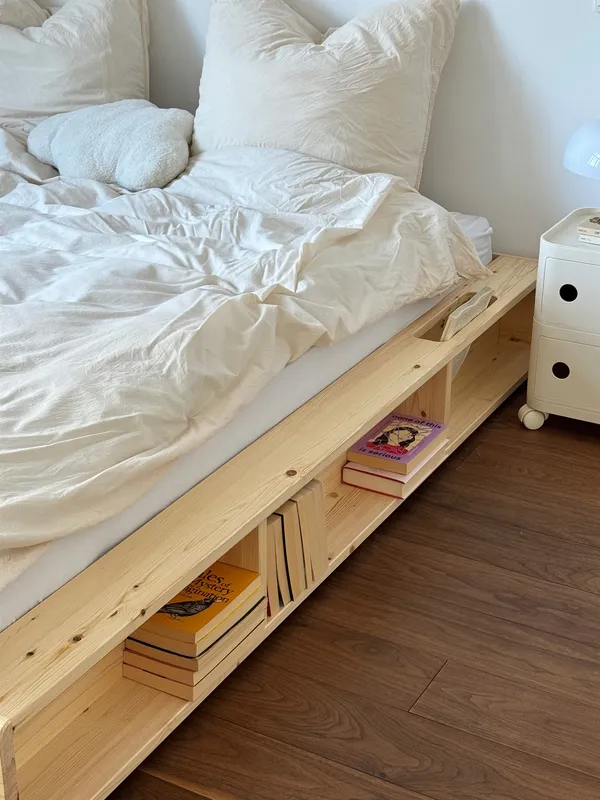 Ziggy Bed Frame 90x200 Clear Lacquered Pine