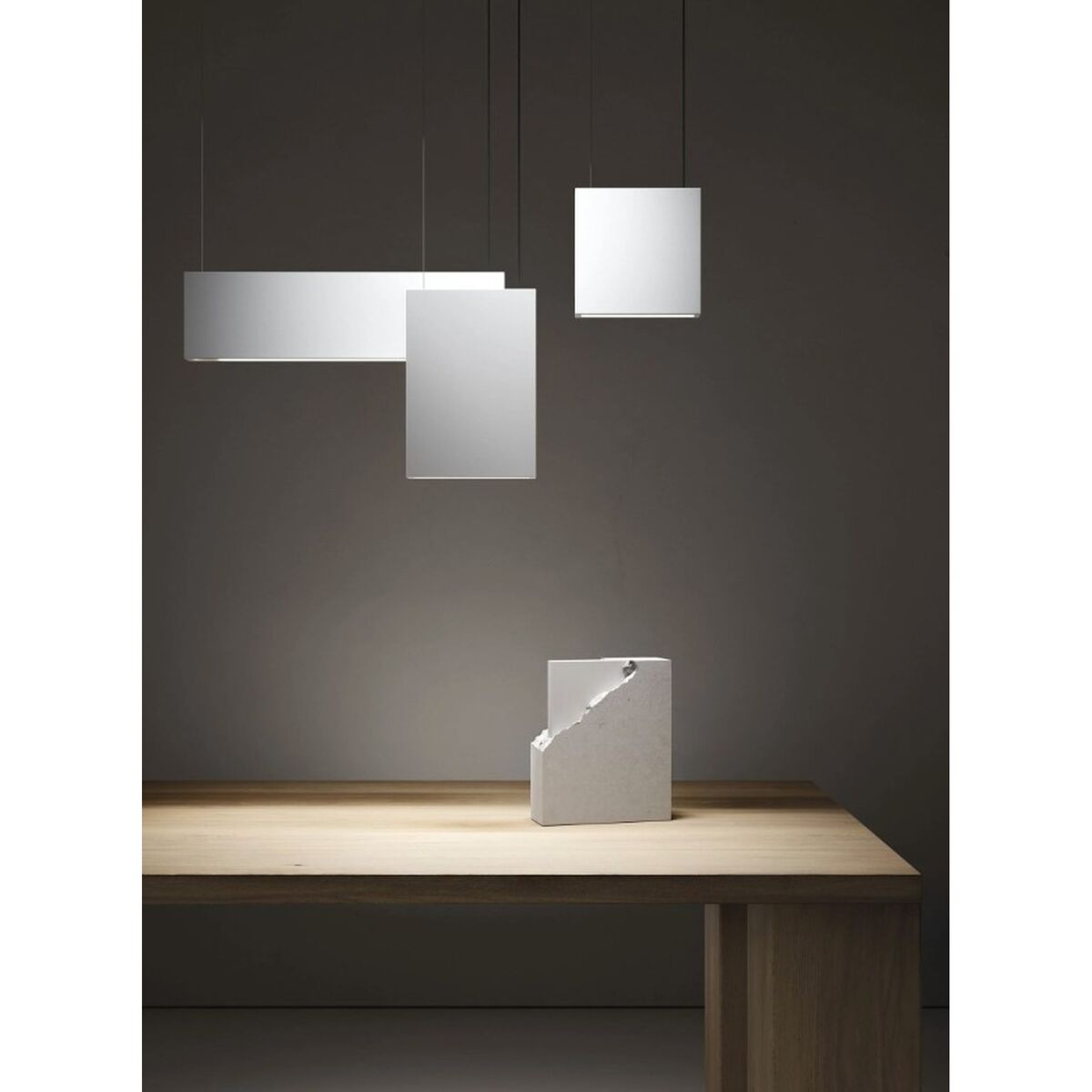 Lateris B Pendant White