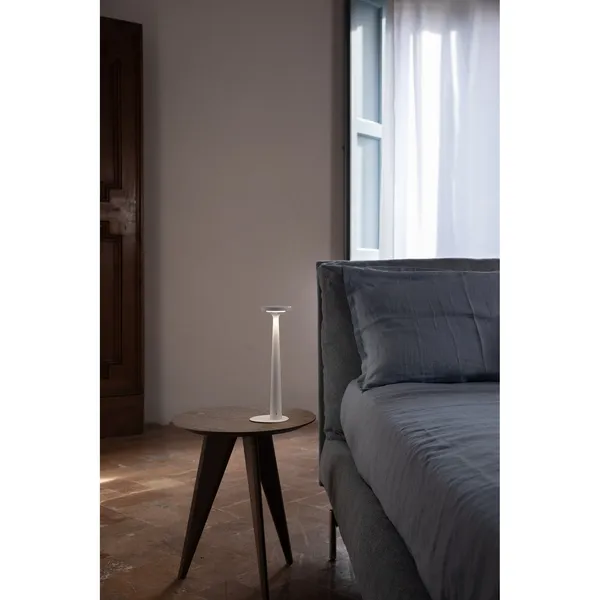 Papiria Table Lamp Matt Red