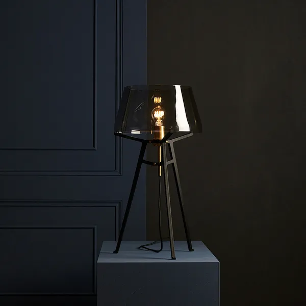 Ella Bordlampe Sort/Røget Glas