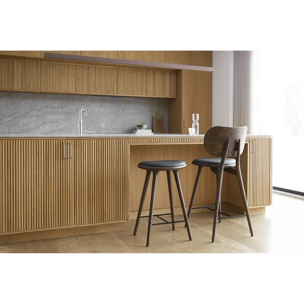 High Stool Bar Stool with Backrest Matt Oak/ Walnut Leather 69 cm