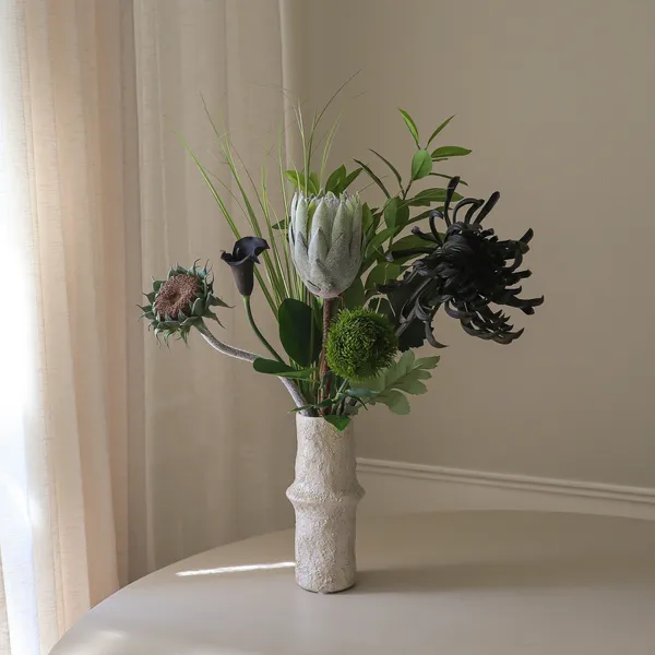 Midnight Wilderness Bouquet Dunkelgrün