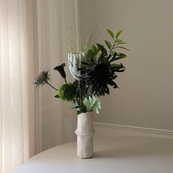 Midnight Wilderness Bouquet Dunkelgrün