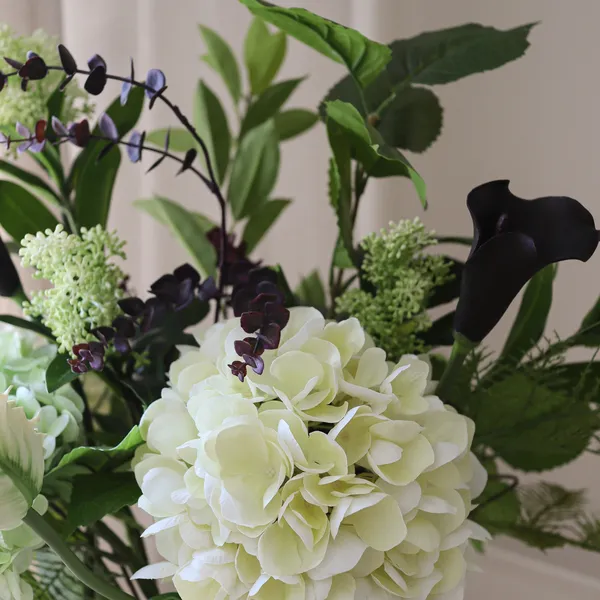Moonlit Garden Bouquet Green