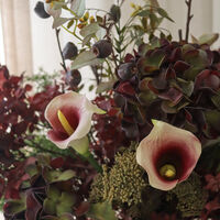 Muse Bouquet Burgundy