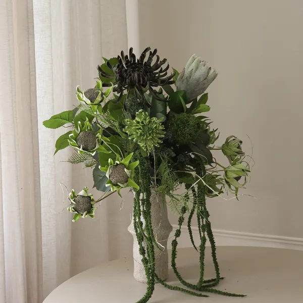 Forest Eclipse Bouquet Green