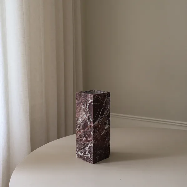Edge Vase Medium Rosso Levanto
