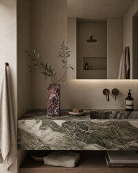 Edge Vase Medium Rosso Levanto