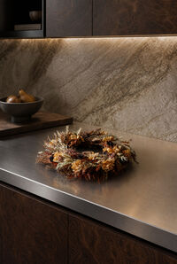 Golden Meadow Wreath Brown