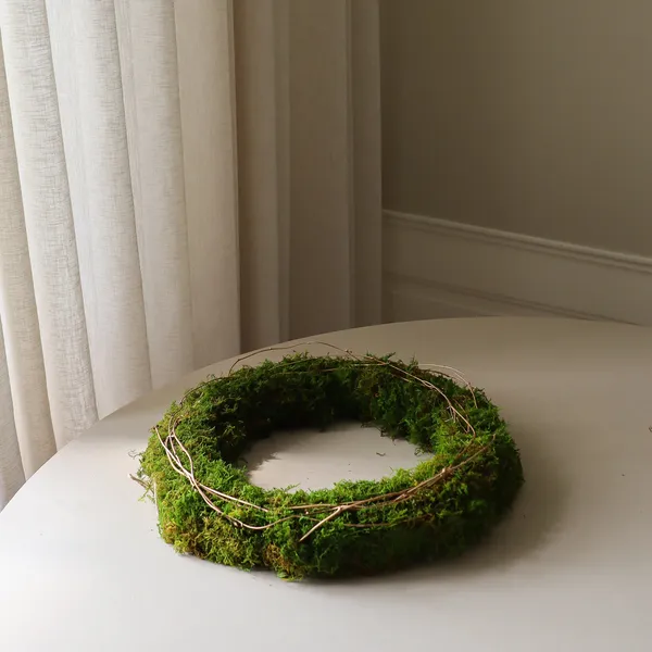 Halo Moss Wreath Green