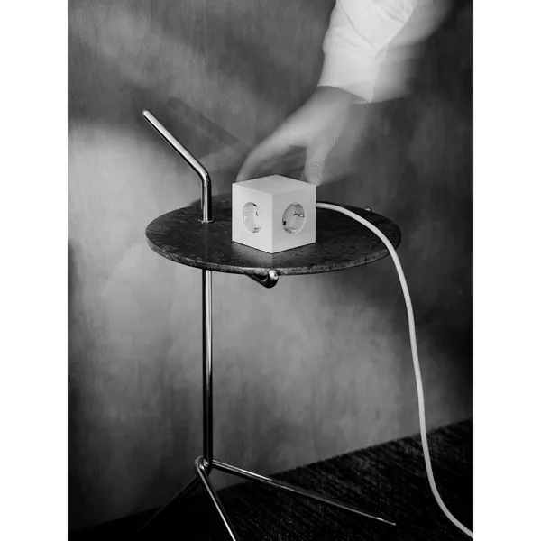 Square 1 Dual USB C & Magnetic Base 30W 300 cm Opal White (Martinelli Luce)