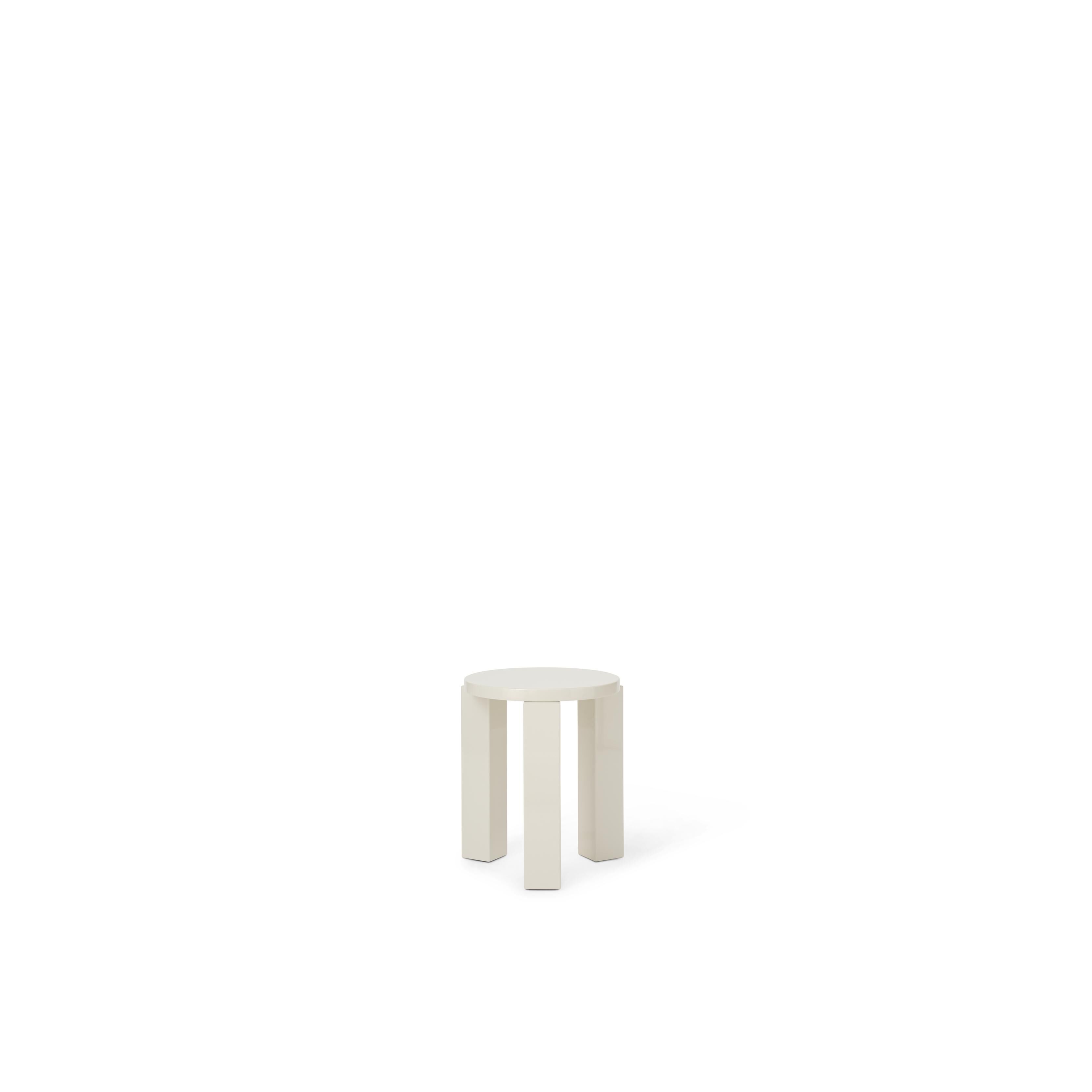 Atlas Stool Round Creme