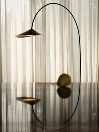Arum Buet Gulvlampe Sort
