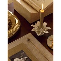 Holly Leaf Candle Holder Off-White