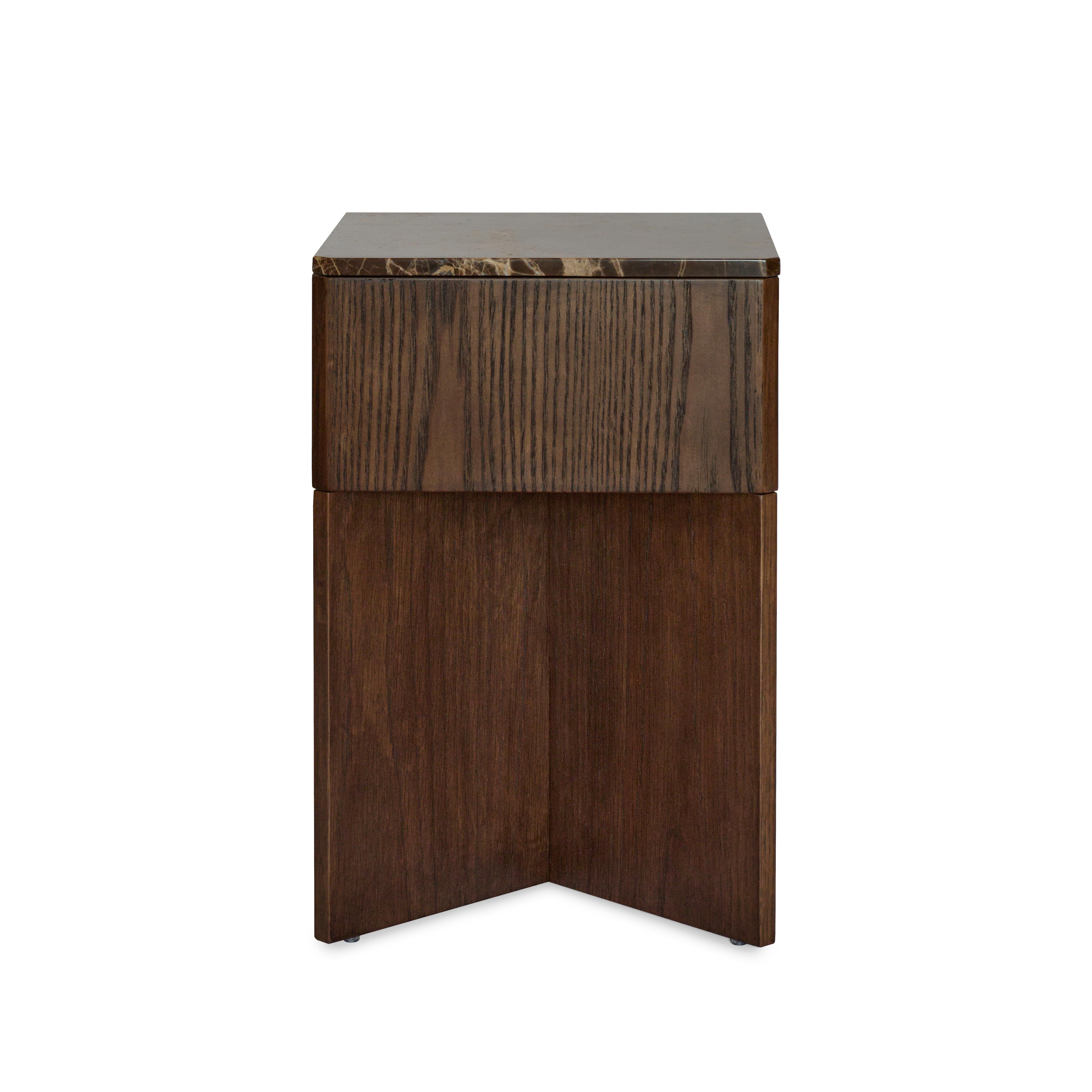 Tava Sidebord Mørk Eik
