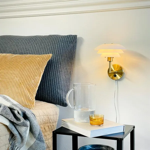 DL20 Wall Lamp Brass/Opal