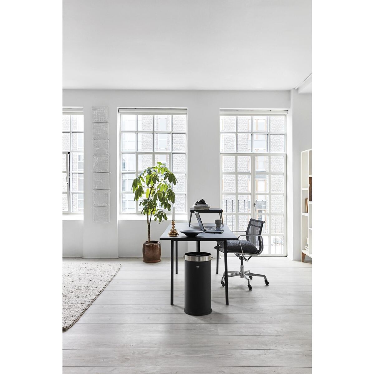 52 Office Bin Black