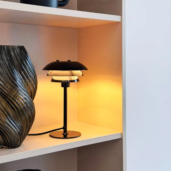 Sixteen Bordlampe Sort