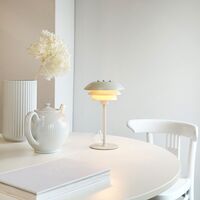 Sixteen Bordlampe Perlehvid