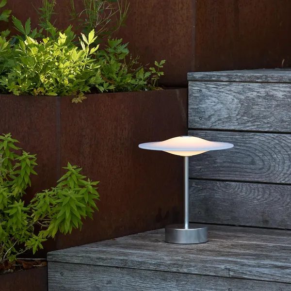 Sinus 22 Transportabel Lampe Stål