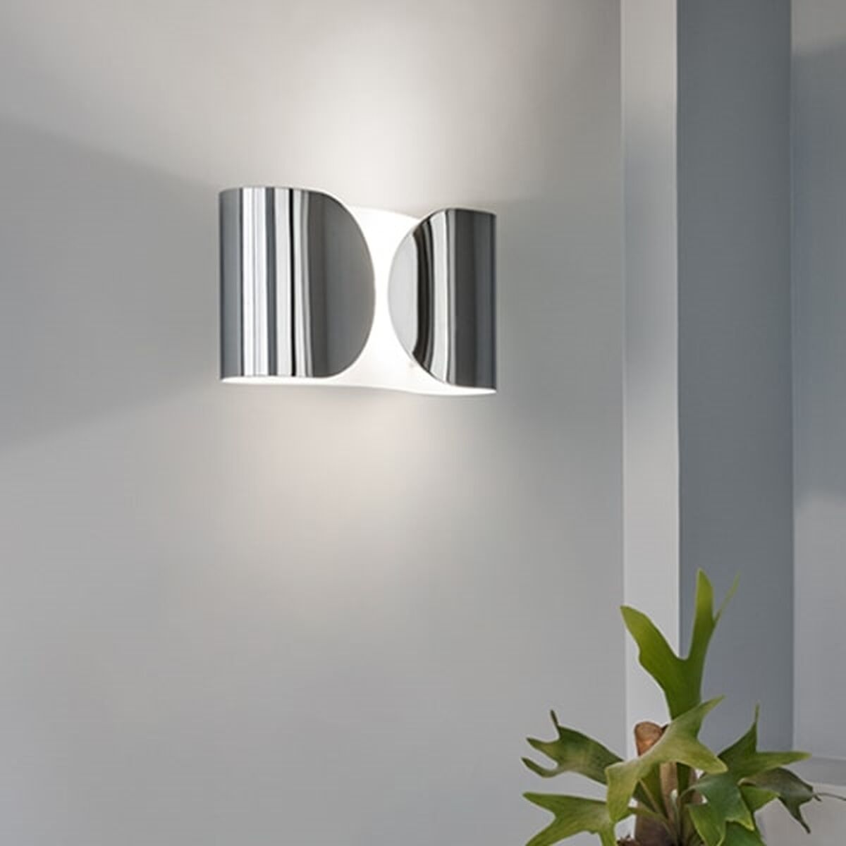 Foglio Wall Lamp Black