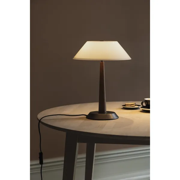 Ligna 29 Tischlampe Braun gebeizte Eiche/Bronze