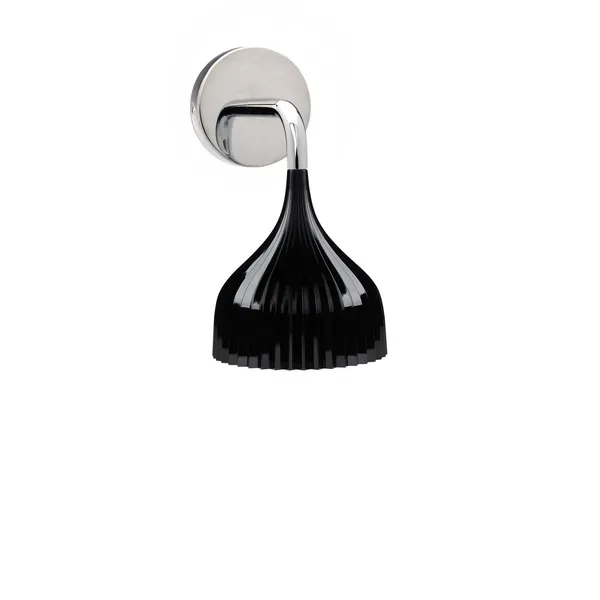 É Wall Lamp Black