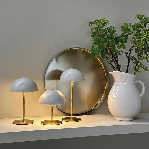 Along Mini draagbare tafellamp LED, set van 3 stuks met dienblad, beige/messing