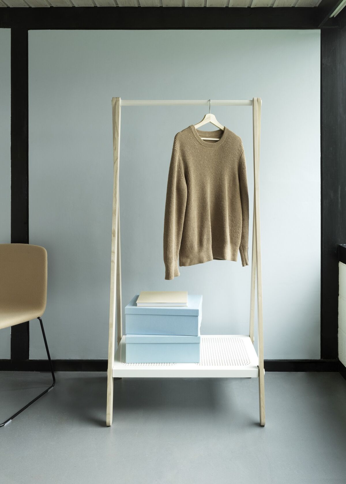 Toj Clothes Rack Small White