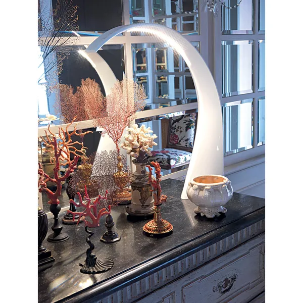 Taj Table Lamp Glossy White