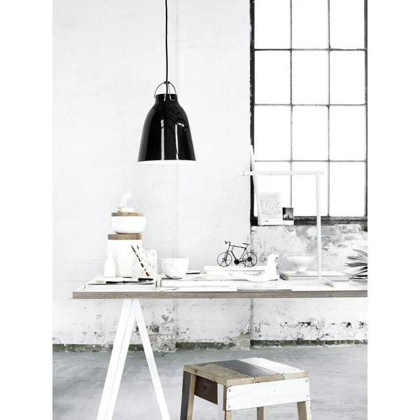 Caravaggio Pendant P2 Black