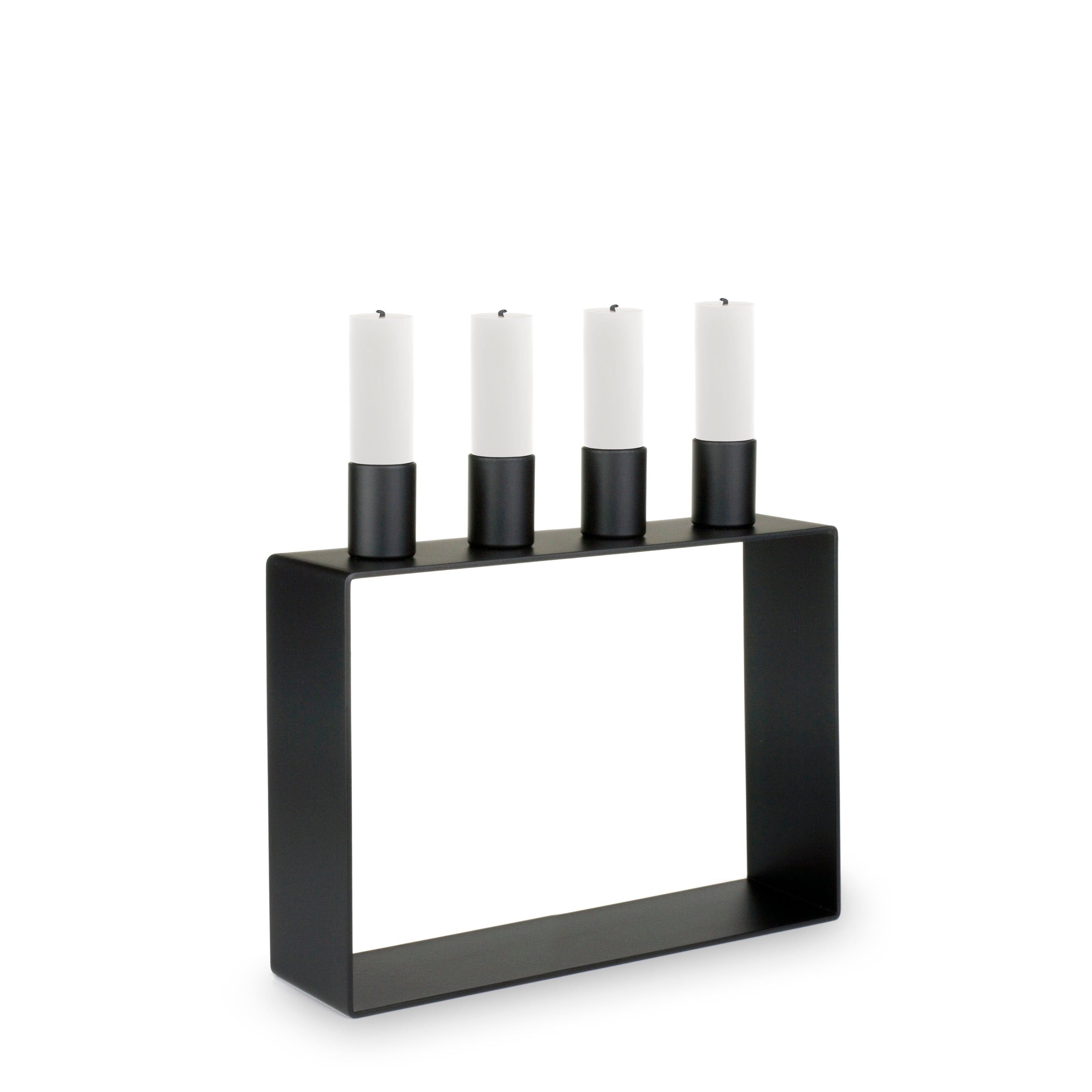 Frame 4 Lysestake Matte Svart