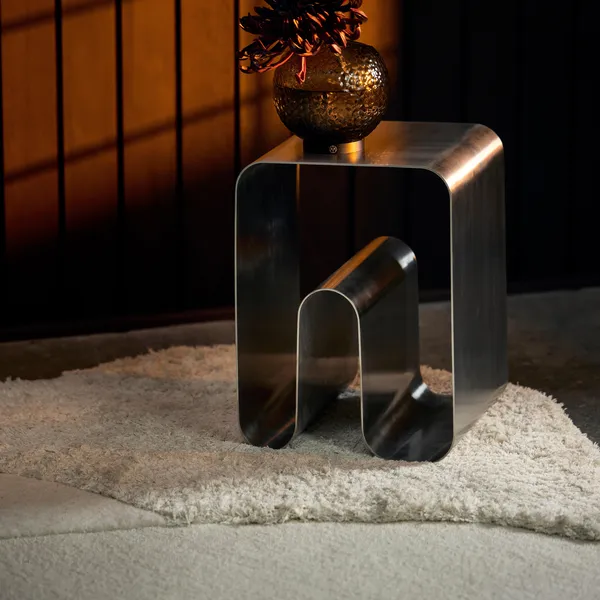 CURVA SOLID Hocker Silber