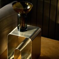 CURVA SOLID Hocker Silber