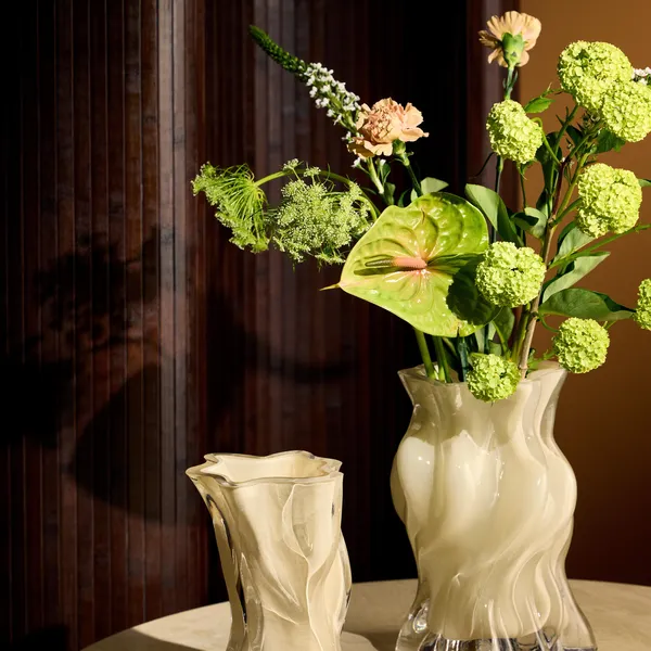 VENA Vase Medium Dark Cream