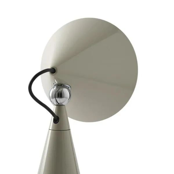 Pose Portable Lamp Putty