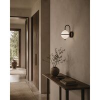 Eternal Moonlight wandlamp Ø15cm opaalglas/geborsteld messing