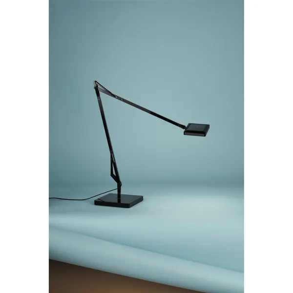 Kelvin Edge Table Lamp Black