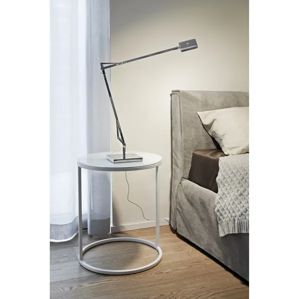 Kelvin Edge Table Lamp Black