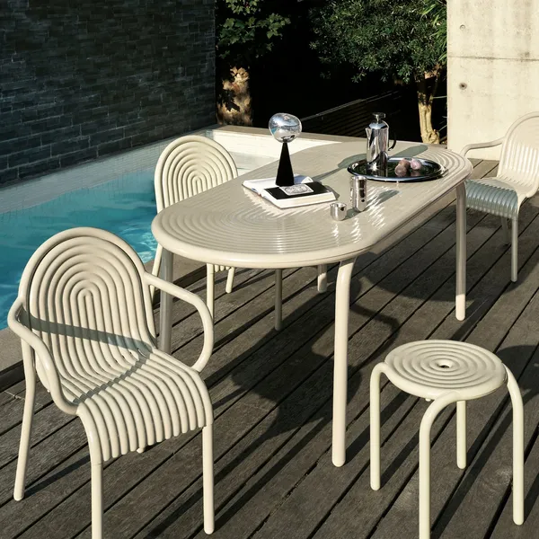 Groove Outdoor Tisch Oval Putty