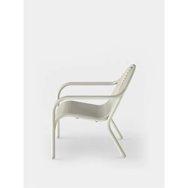 Groove Outdoor Lounge Chair Putty